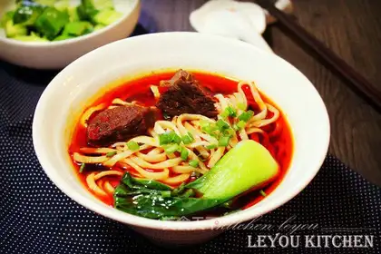 Spicy beef noodles