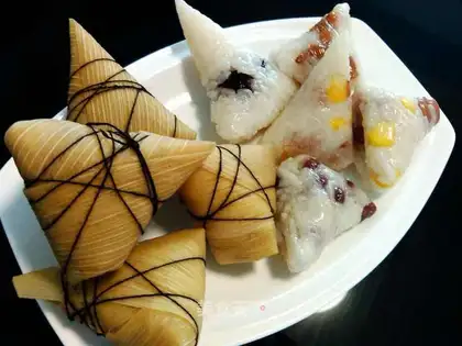 Corn leaf buns