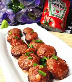 Cheese sauce makes mushrooms