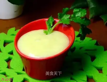 Homemade salad sauce
