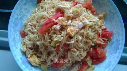 Tomato egg fried noodle