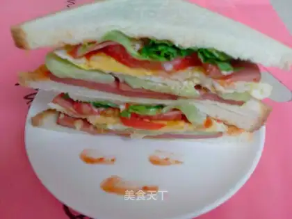 Egg ham sandwich