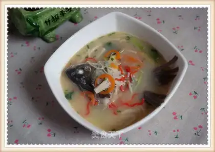 Gold-cream mushroom fish soup