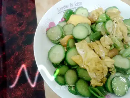 cucumber fried eggs
