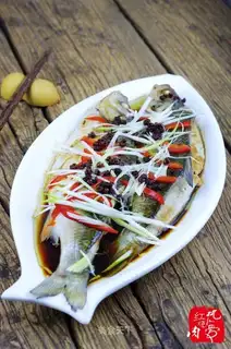 Vacuate fish