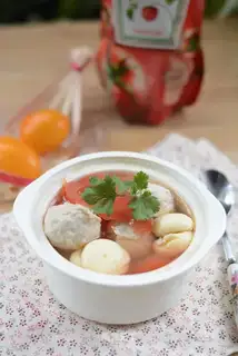 Tomato meatball soup