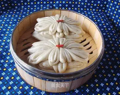 Lotus roll