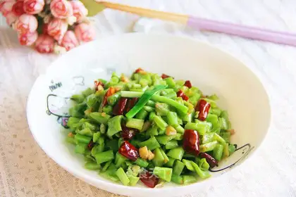 Spicy bean horns