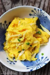 Silverfish fried eggs