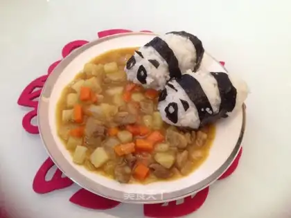 Panda eats the fly