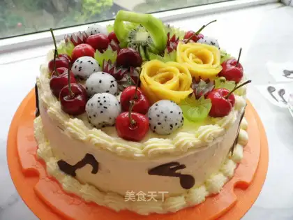 Five-colour fruit cream cake