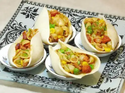 Beef sauce and vegetable husk powder