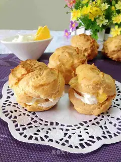 Orange cream puff