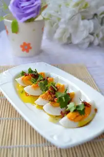 Onion duck eggs