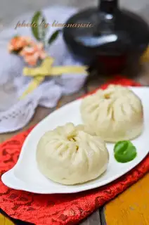 Big egg bun