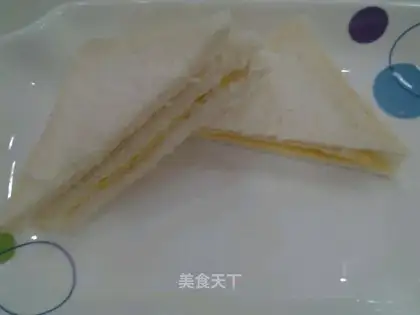 Egg cheese sandwich