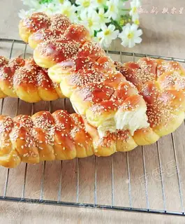 Sesametail bread