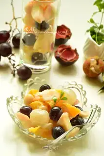 Yogurt fruit salad