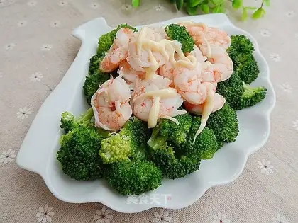 Shrimp orchid salad