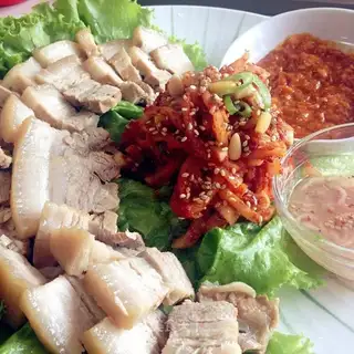 Korean food and meat