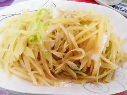 ♪ Taste potatoes ♪