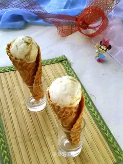 Caramel milk ice cream
