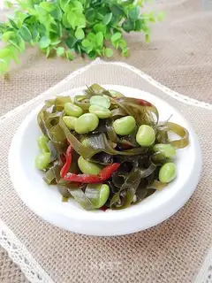 Soybeans with seaweed