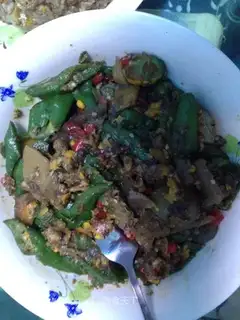 Pepper fried eggs