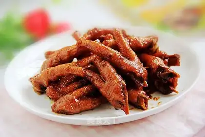 Weird chicken claws