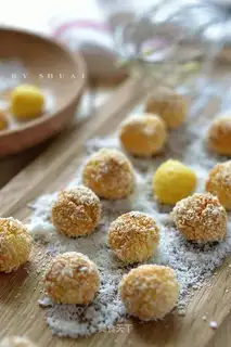 Coconut ball