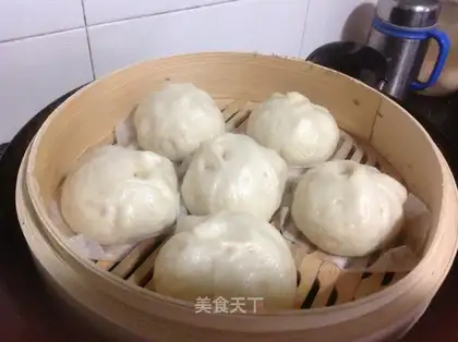 Fresh meat buns