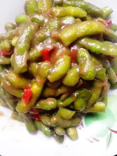 Hot, spicy beans
