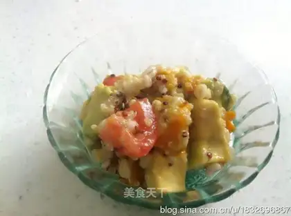 Pyramid butter salad