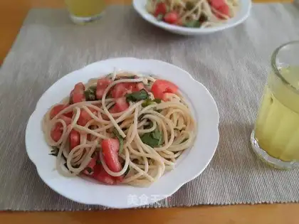 Nine-storey tower cold pasta