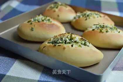 Low garlic salt bread