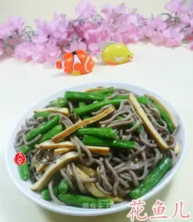 Plum-cracked barley noodles