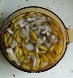 Chicken claws