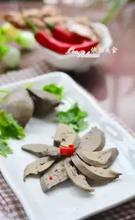 Salt duck liver