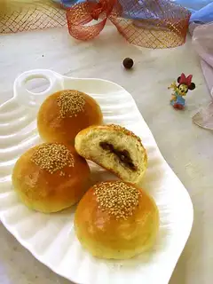 Flower rose bread