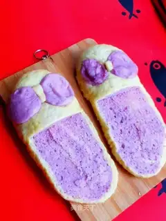 Shoes bread
