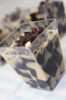 Red bean-burned fairy herbs