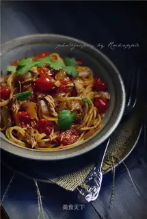 Tomato tuna pasta