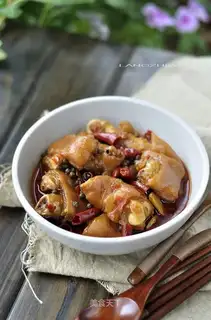 Spicy pig hoof