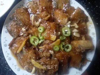 Red-fried fish