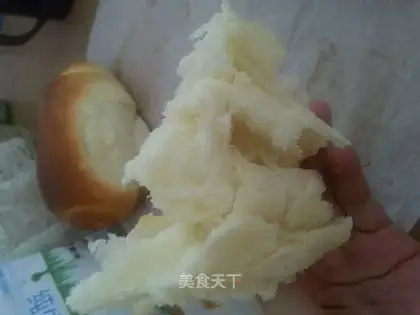 Cheese hand tore bread