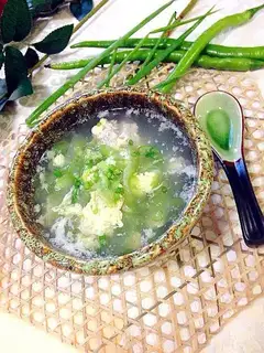 Pork melon omelet soup