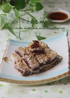 Rose sesame ice cream