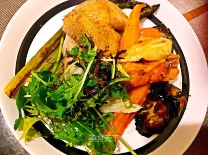 Roast chicken and vegetables