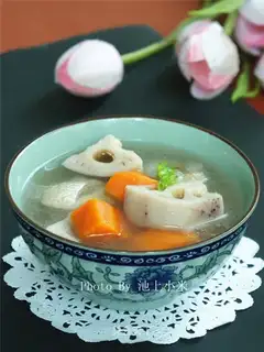 Lotus carrot pigbone soup
