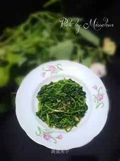 Garlic melon leaves